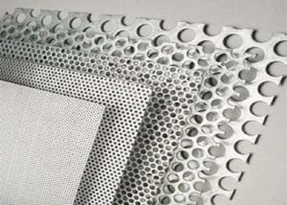 중국 정사각형 홀 퍼포레이티드 알루미늄 박판 1060 두께 3 밀리미터 구멍 직경 0.5 - 6 밀리미터 협력 업체