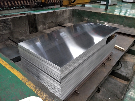 중국 HRC50 - 인더스트리얼을 위한 60개의 평평한 알루미늄 미러 시트 평활 표면 협력 업체