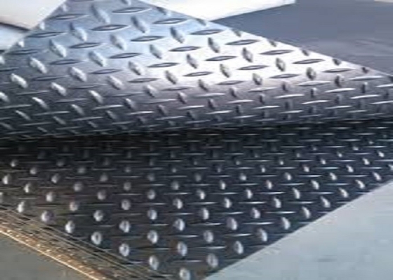 중국 냉동 바닥을 위한 기계로 절삭 3003 6061 알루미늄 무늬 강판 사용자 지정 크기 협력 업체